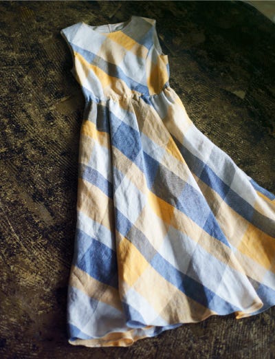 チェック柄ワンピース(C)TOPLOG