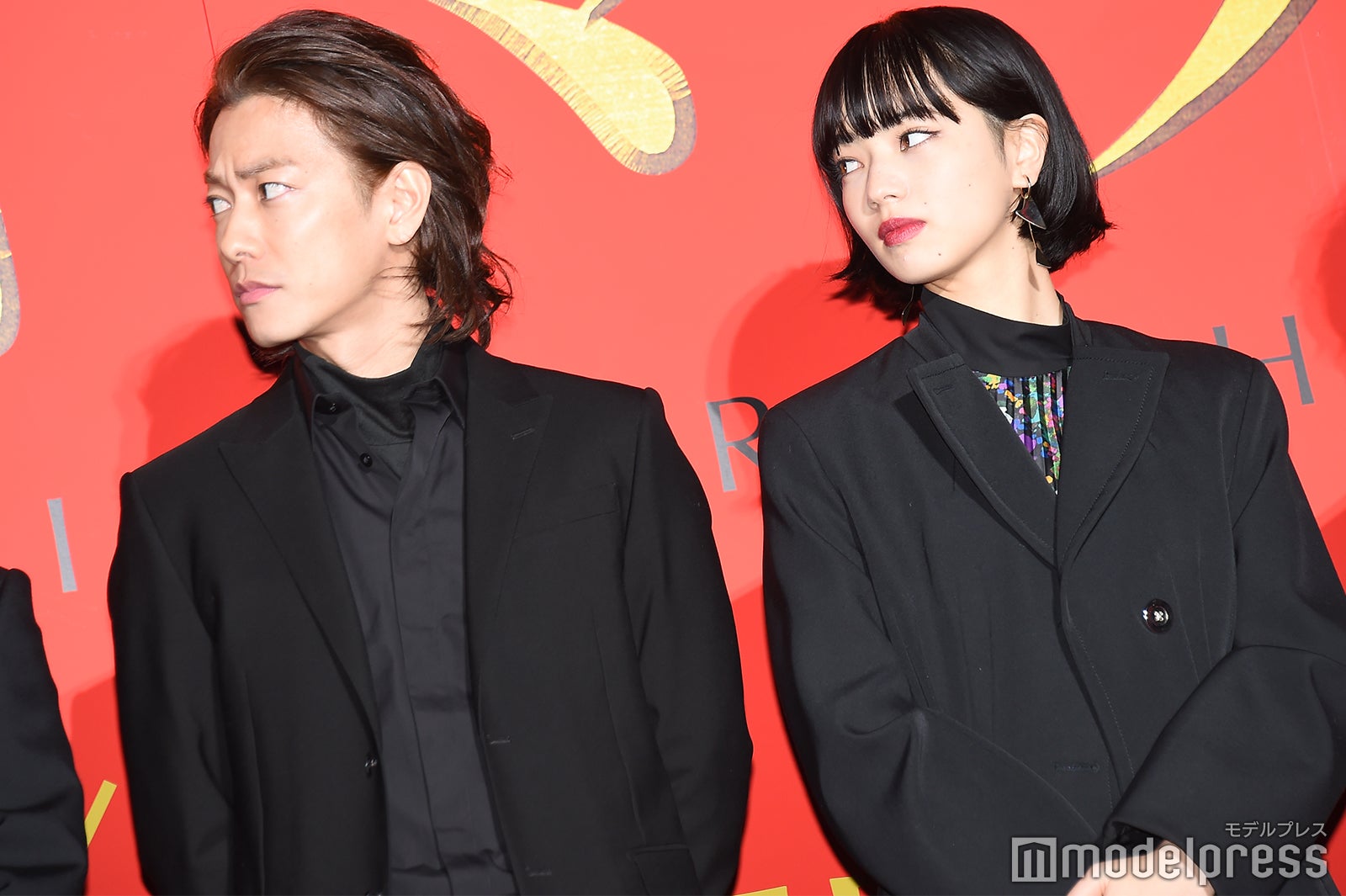 佐藤健、小松菜奈（C）モデルプレス