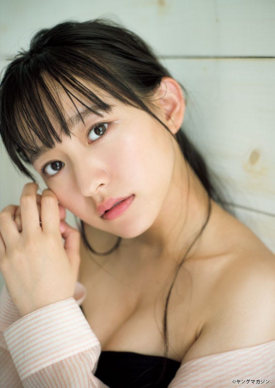 高崎かなみ(C)佐藤佑一/ヤングマガジン