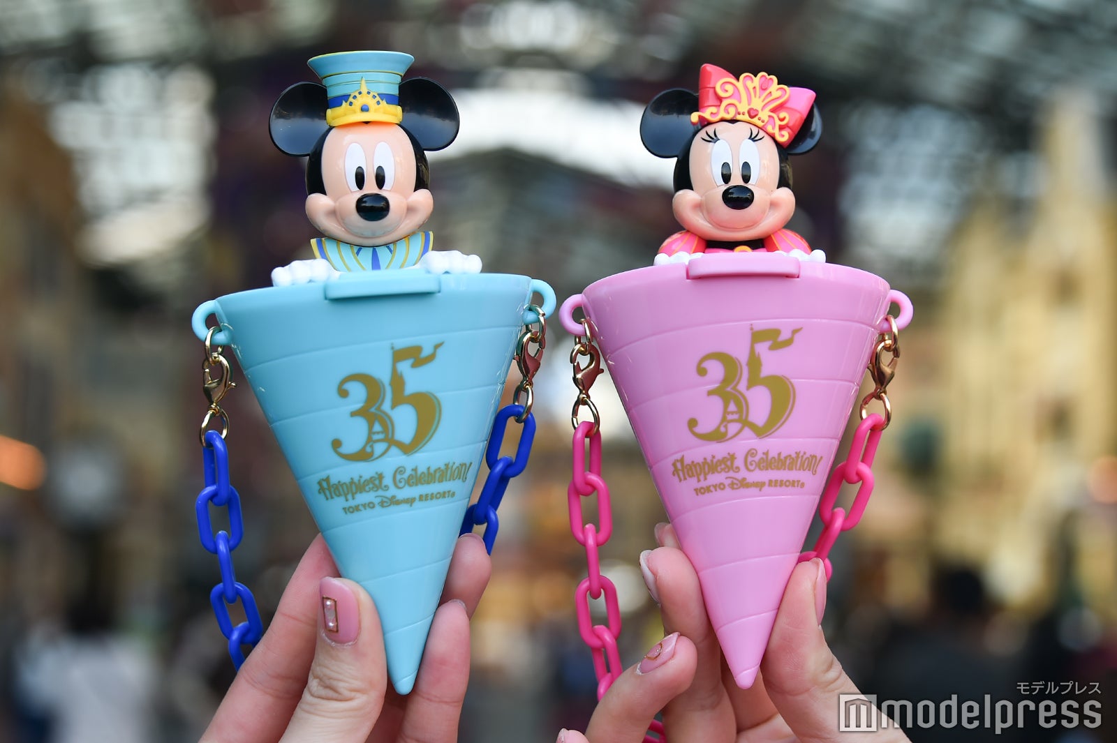 グミキャンディー、ミニスナックケース付き（1個¥800） （C）モデルプレス（C）Disney