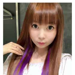 紫のインナーカラーを披露した中川翔子／中川翔子オフィシャルブログ（Ameba) より