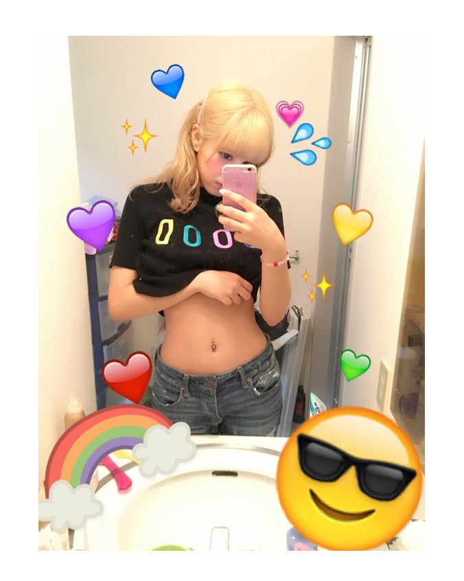 ダイエット中の紗蘭、美くびれ披露　食事内容明かす