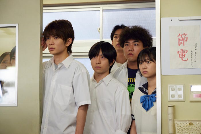 (左から)高橋優斗 、浦上晟周、丈太郎、伊藤萌々香/「純愛ディソナンス」第2話より(C)フジテレビ