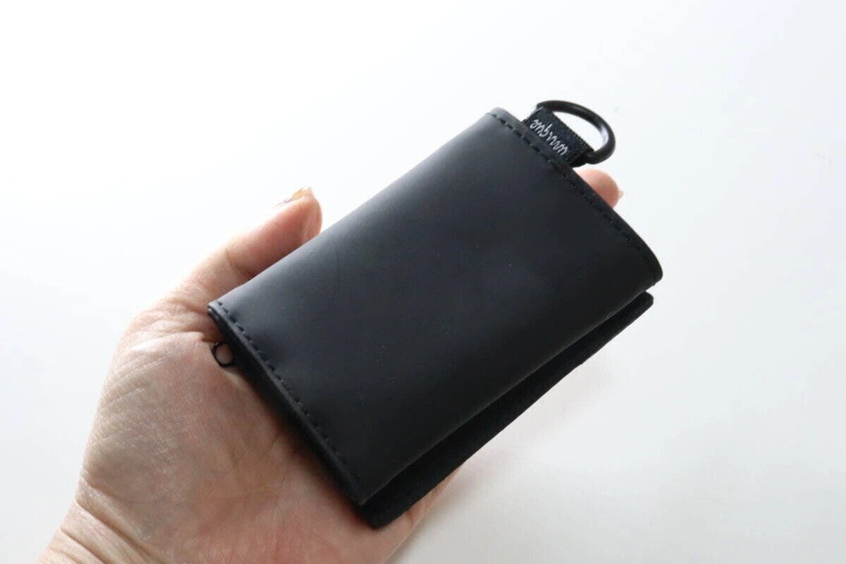 ダイソー　三つ折り財布