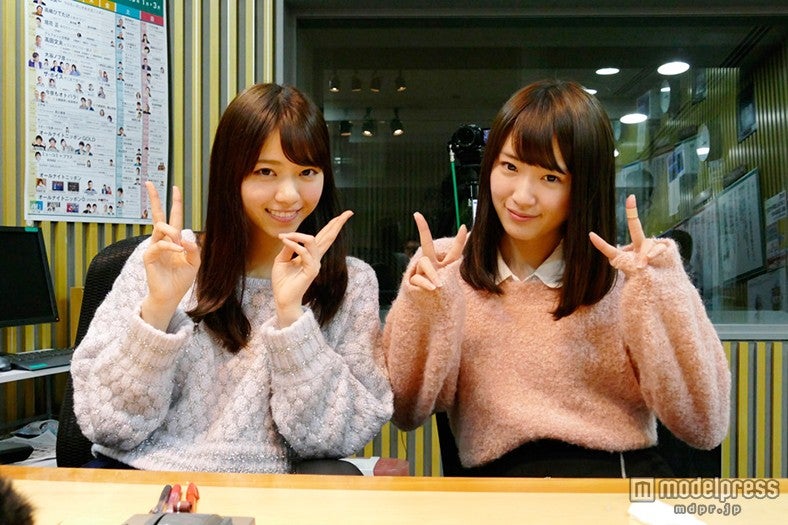 単独ラジオパーソナリティに挑戦した西野七瀬（左）、サプライズ登場した高山一実（右）