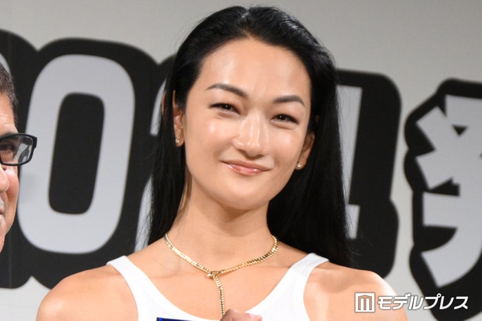 冨永愛、現在の体重告白「ベストジーニスト」初受賞で「100歳までモデル」宣言【ベストジーニスト2024】