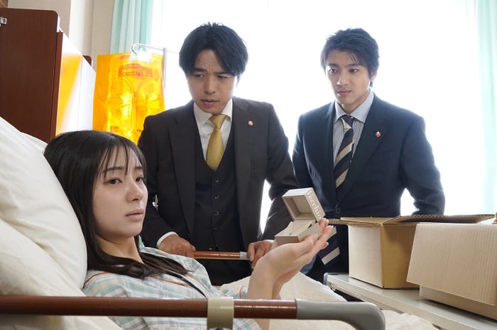 足立梨花、井ノ原快彦、山田裕貴(C)テレビ朝日