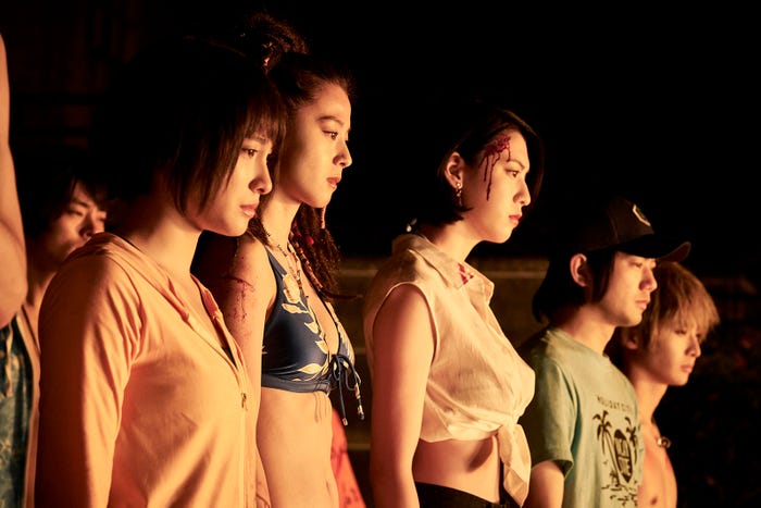 Netflixシリーズ「今際の国のアリス」シーズン1(C) 麻生羽呂・小学館/ROBO