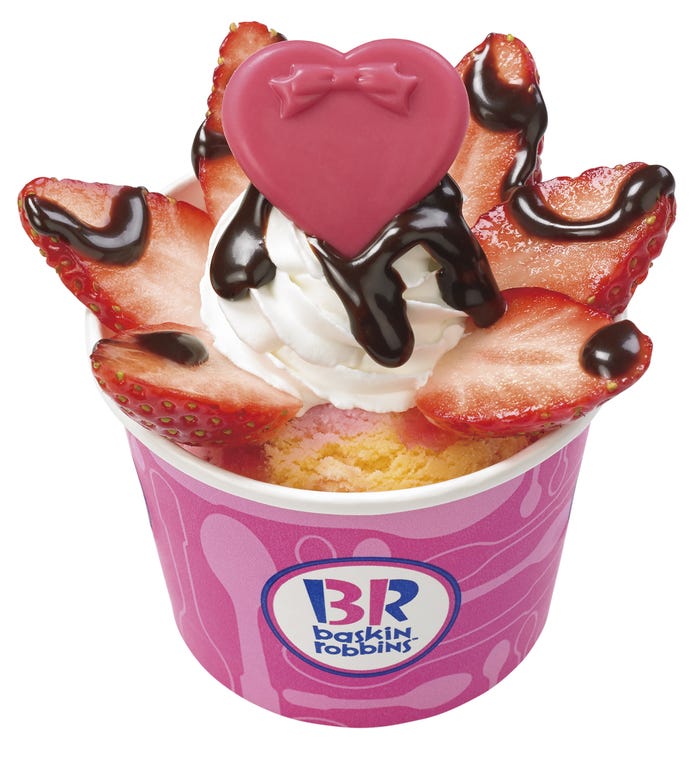 ストロベリーサンデー/画像提供:B-R サーティワン アイスクリーム