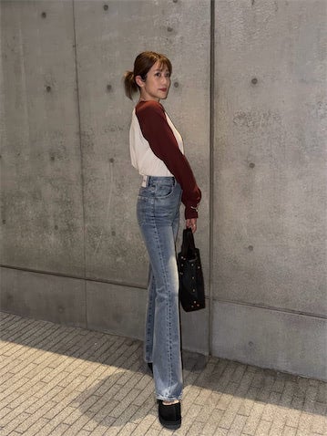 元NHKアナ・中川安奈、デニムコーデで“脚長”美スタイル強調「なんという可愛さ」「綺麗！」