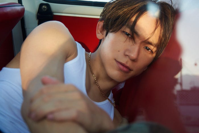 NAOTO 1st写真集より(提供写真)