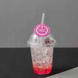 TREASURE DRINK税込各1,177円※心斎橋店舗のみテイクアウト可(C)YG