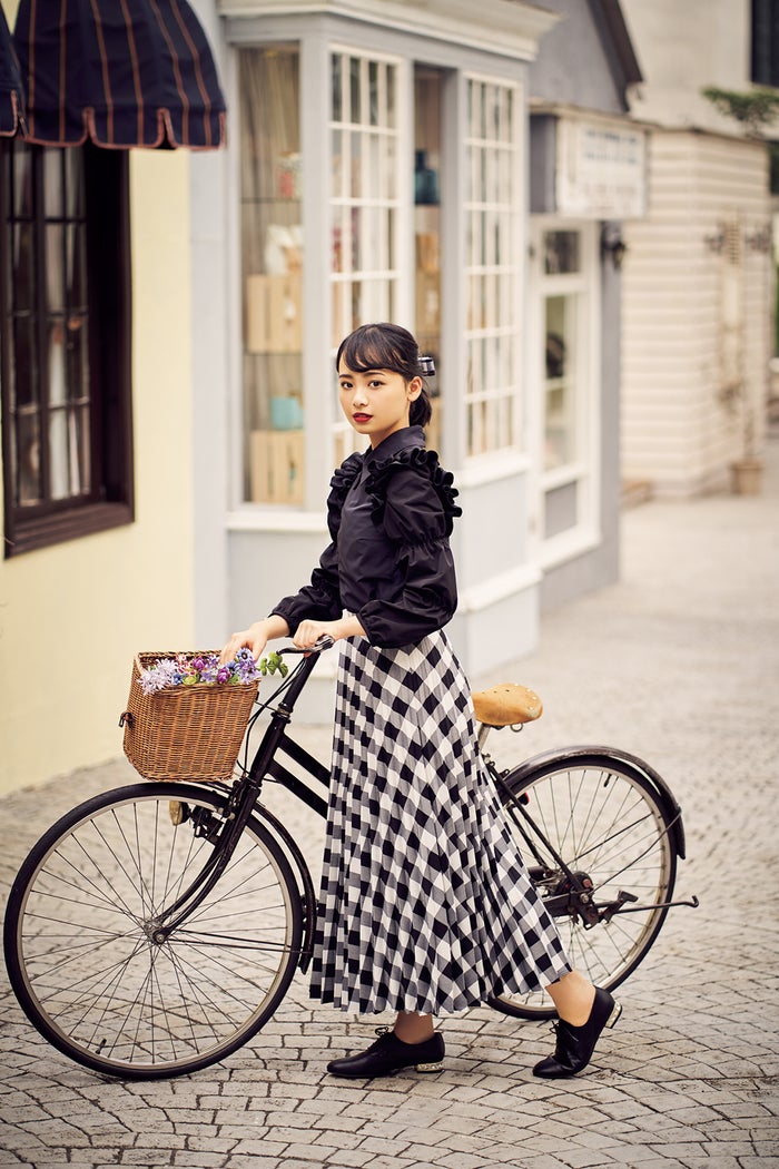 日本一のコスプレイヤー えなこ シェリーメイ の可愛すぎるコスプレ姿披露 モデルプレス