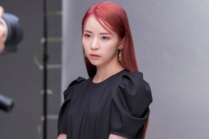 MAYA/新テレビCM「パノラマエリアで、目もとが変わる。」篇メイキング (提供写真)