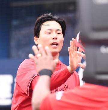 広島・栗林良吏5登板わずか4失点→防御率0点台でもリーグ2位「高橋遥人の影に隠れてるけどやばい成績」「アツい沢村賞争い」7回無失点で3勝目