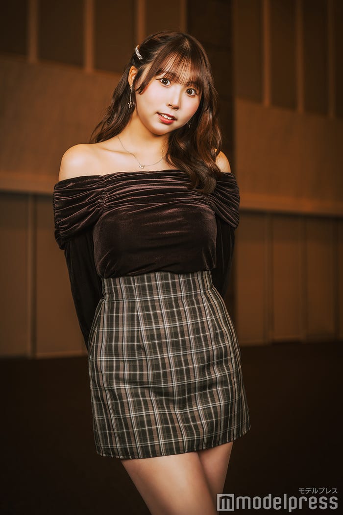 平野百菜さん(C)モデルプレス