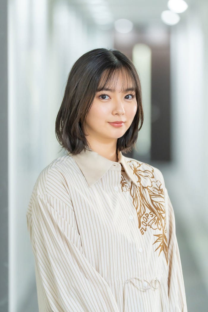 新川優愛(C)中京テレビ