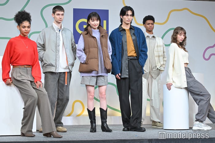 (中央) 茅島みずき、大平修蔵(C)モデルプレス