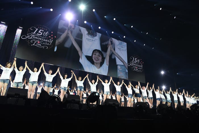 「AKB48単独コンサート ~好きならば好きだと⾔おう~」(C)AKB48