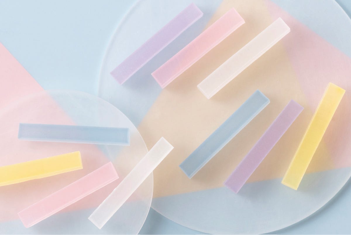 京都発の和菓子屋「鶴屋吉信」東京・虎ノ門ヒルズに、繊細な彩りの和スイーツにうっとり