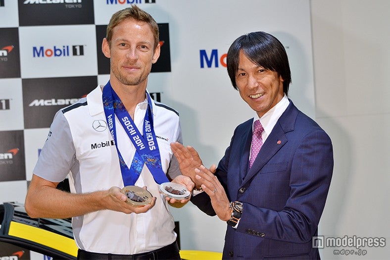 （左から）ジェンソン・バトン選手、葛西紀明選手