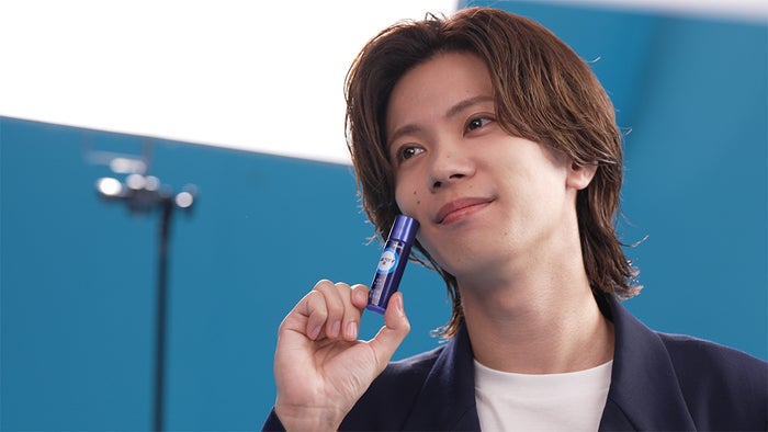 Number_i神宮寺勇太、紺色スーツでスマート演技「プレッシャーをひしひしと感じました」平野紫耀＆岸優太に続き新CM出演