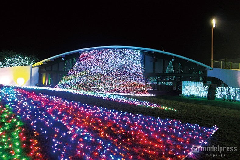 グレートウォーターフォール／画像提供：よみうりランド