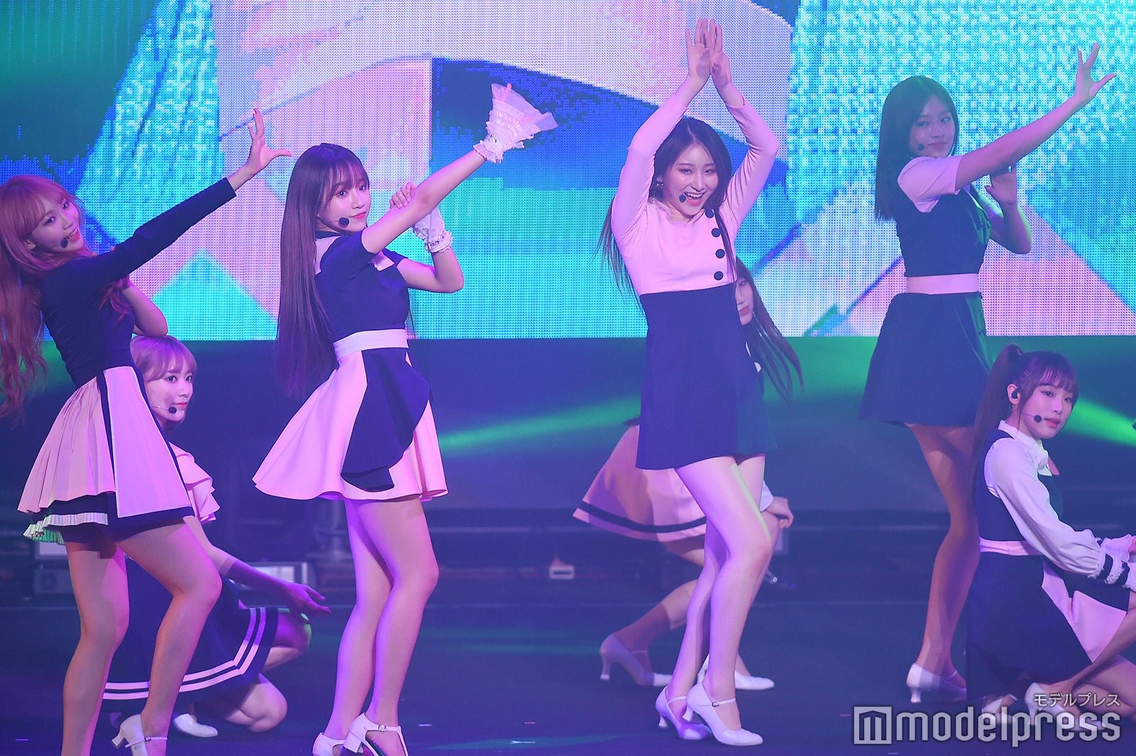 IZ*ONE（C）モデルプレス