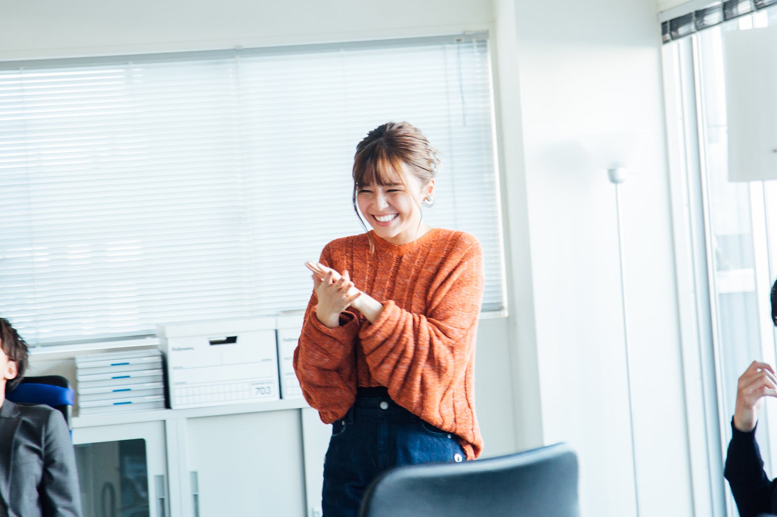 宇野実彩子／『会社は学校じゃねぇんだよ』より（C）AbemaTV