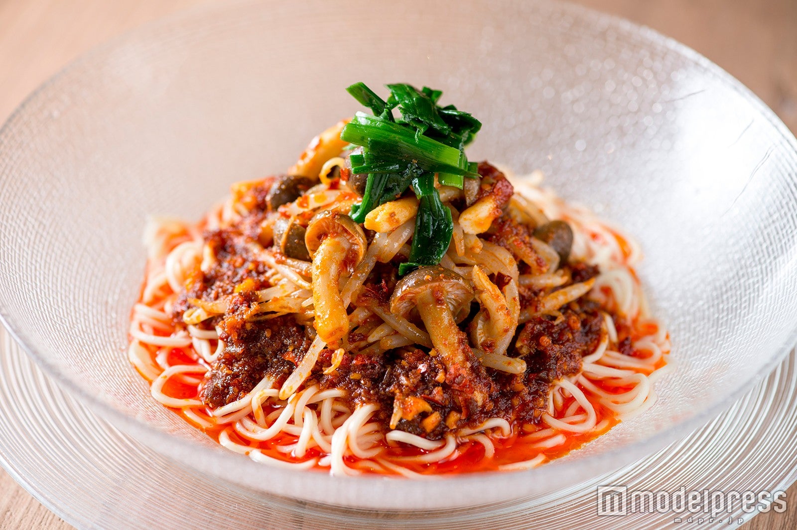 秋の茸たっぷり食べるラー油麺800円／画像提供：アークヒルズ