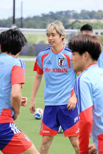 伊東純也、自身巡るフェイクニュースに言及「別に気にしてない。いいんじゃないですか」11年前の真相明かす
