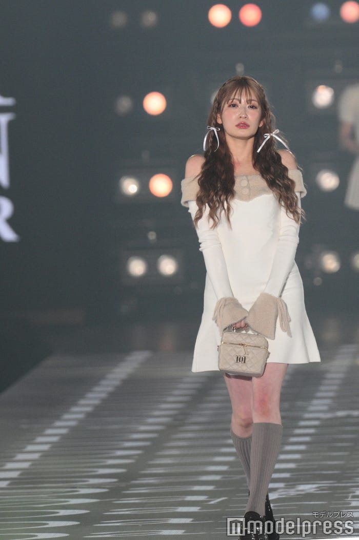 吉田朱里(C)モデルプレス