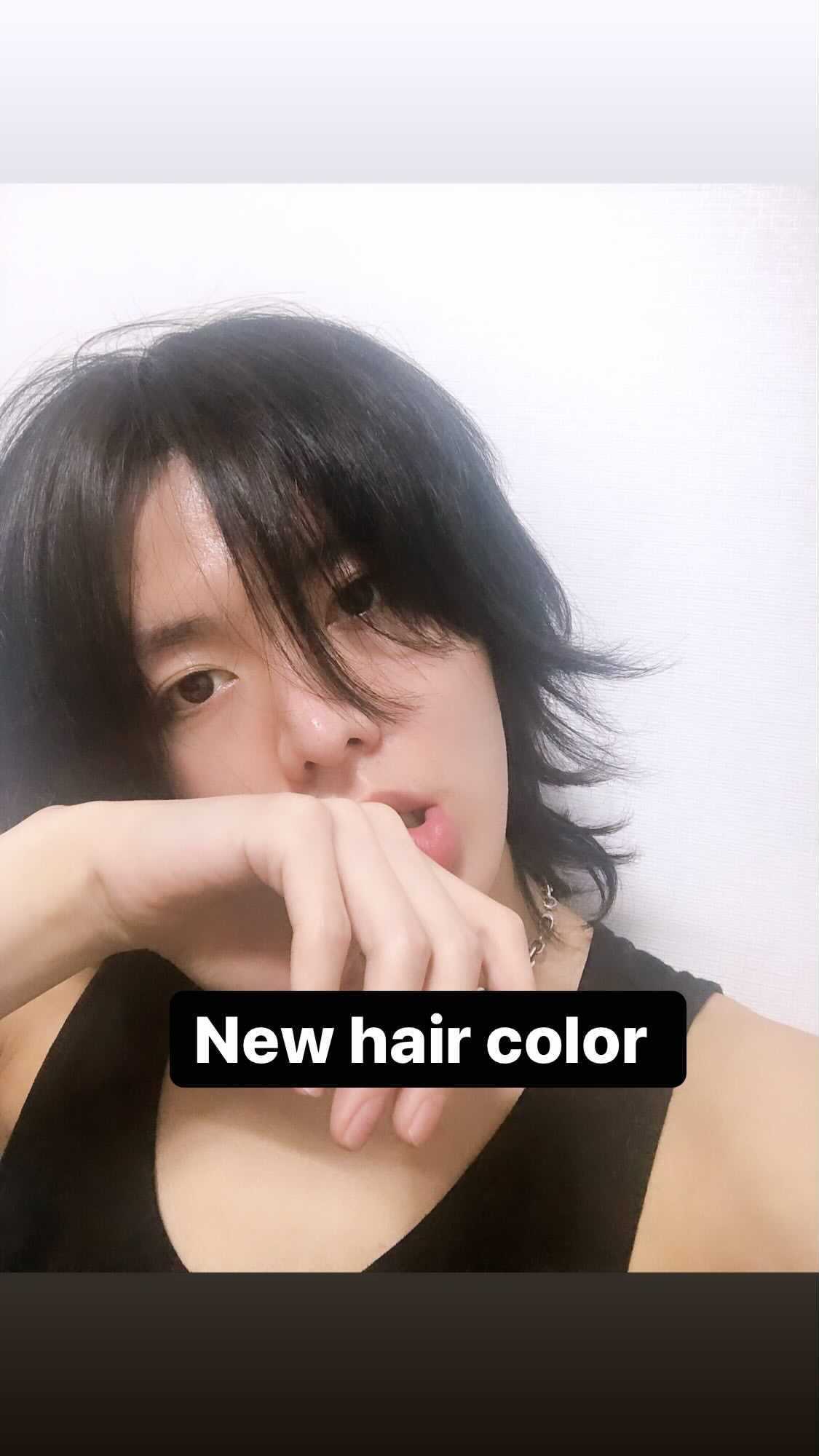 NCT 127ユウタ、黒髪に大胆イメチェン「ビジュアル強い」とファン悶絶