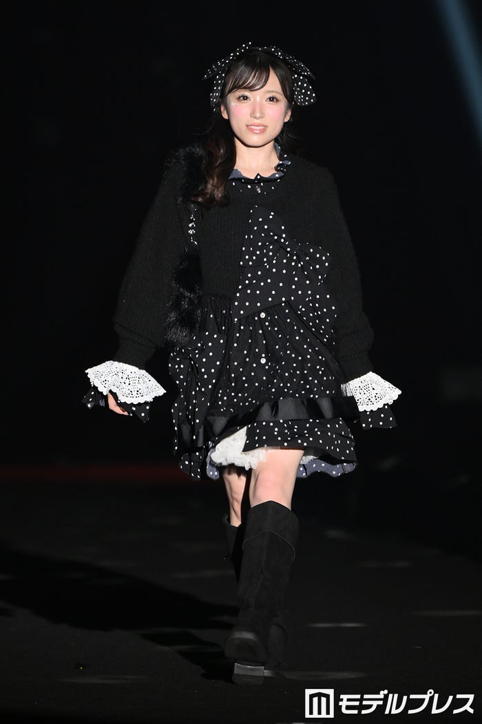 矢吹奈子(C)モデルプレス