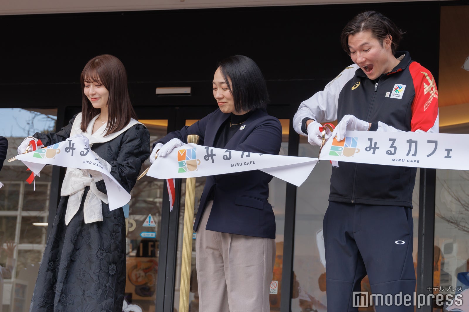 長濱ねる、川俣郁美氏、山田真樹選手（C）モデルプレス