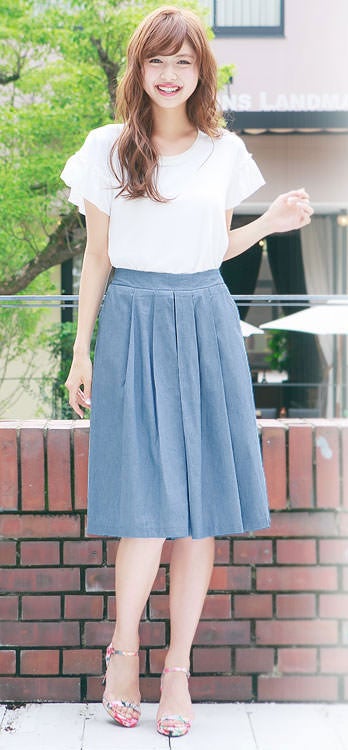 デニムフレアガウチョパンツ「神戸レタス」2490円（税込）