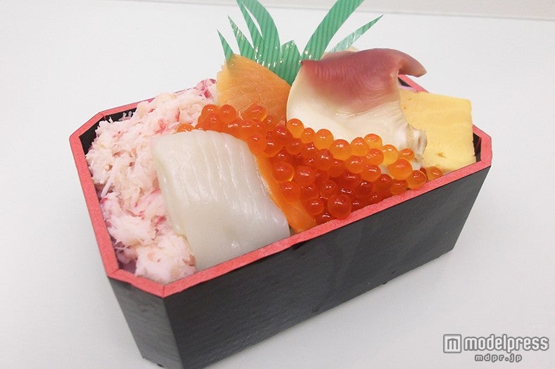 1日50食限定の390円グルメ「かに・北寄弁当」／画像提供：北海道フェアin代々木実行委員会