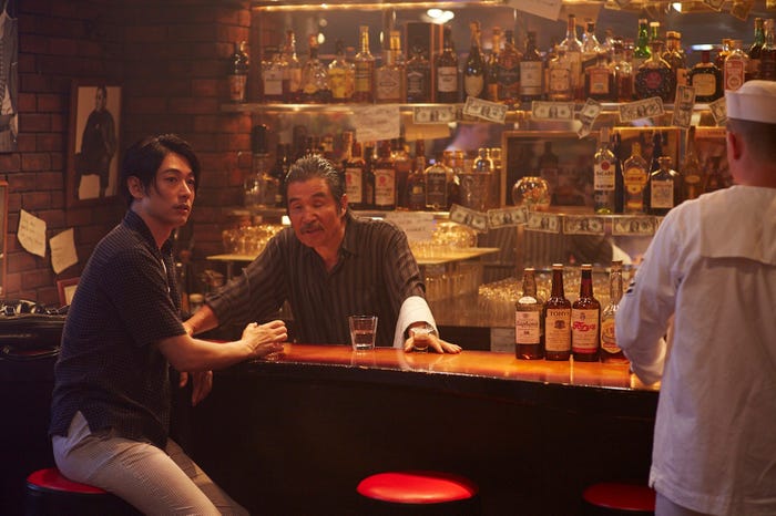 (左)ディーン・フジオカ(C)2018 映画「坂道のアポロン」製作委員会 (C)2008 小玉ユキ/小学館