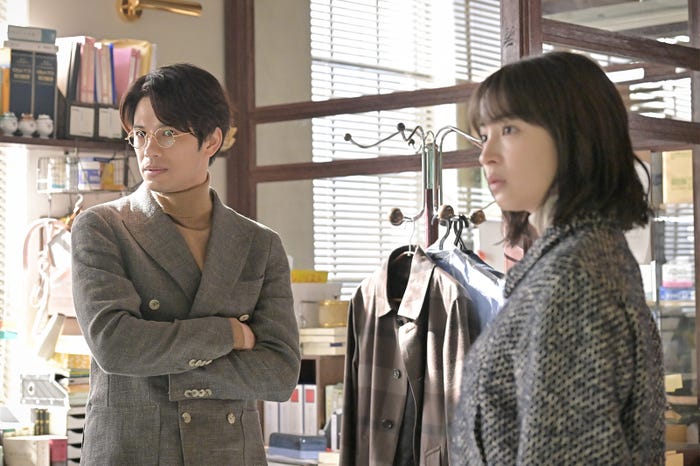 森崎ウィン、広瀬すず「クジャクのダンス、誰が見た?」第9話(C)TBS
