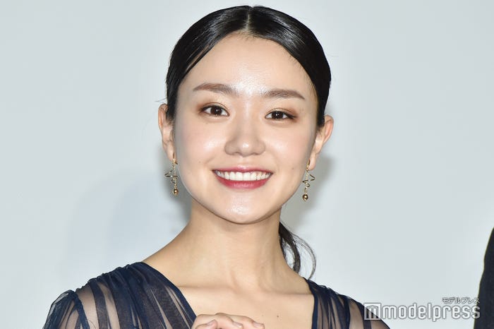 奈緒(C)モデルプレス