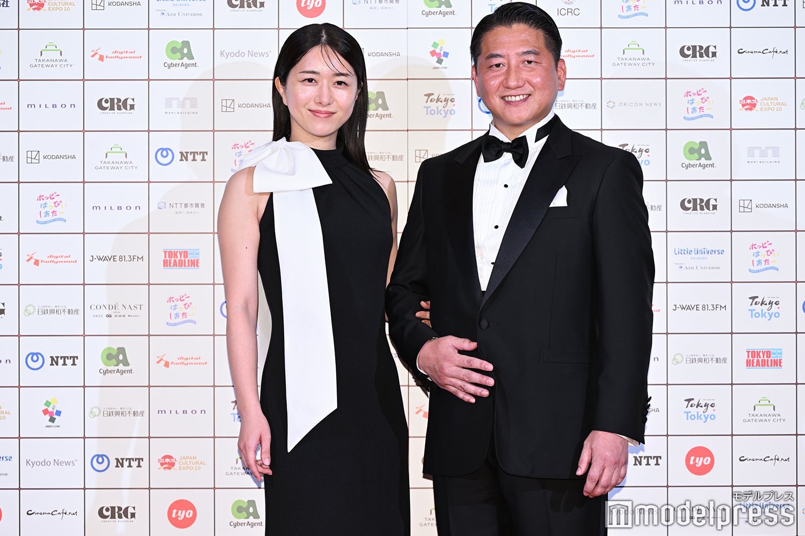 藍川眞樹（右）（C）モデルプレス