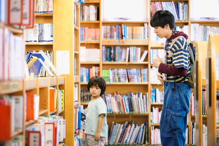 佐藤大空、坂東龍汰「ライオンの隠れ家」第2話(C)TBS