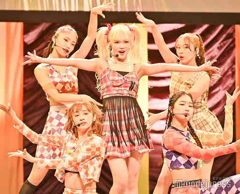 「Popteen」発・MAGICOUR、大胆肌見せ衣装で「Wanna Gonna」初披露 圧巻のパフォーマンス<Popteen大優勝祭>