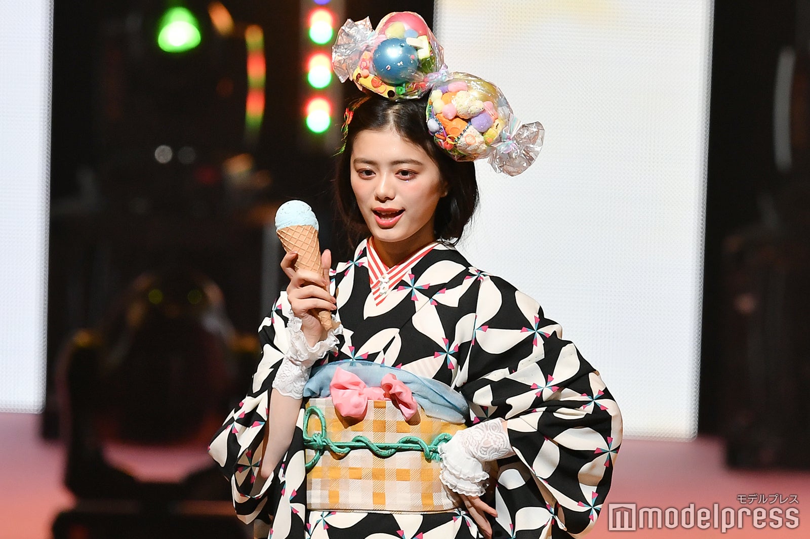 紺野彩夏（C）モデルプレス: