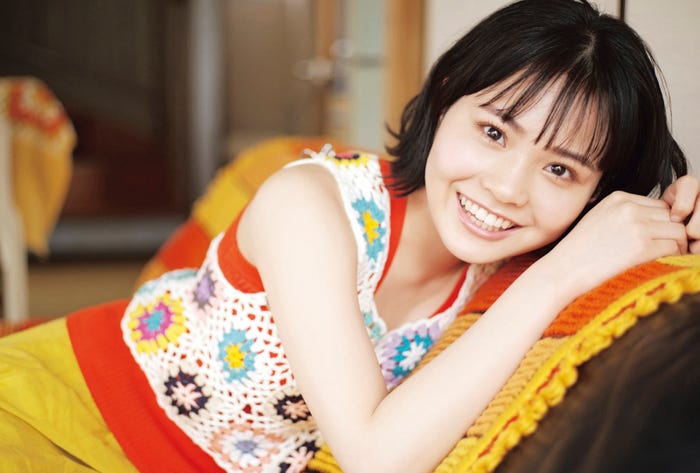 新谷ゆづみ/「B.L.T.」7月号セブンネットショッピング購入特典ポストカード (画像提供:東京ニュース通信社)