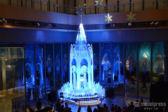 「アナと雪の女王」がテーマのツリー