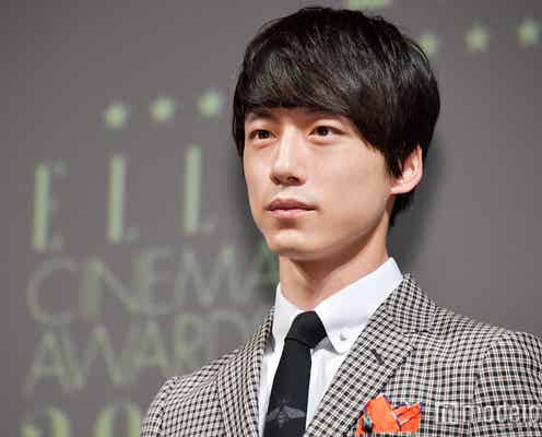 坂口健太郎、珍ハプニングで嵐を沸かす