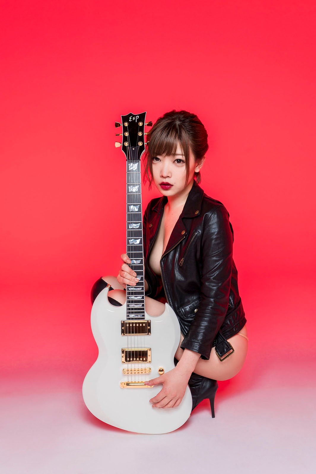 藤田恵名（写真提供：キングレコード）