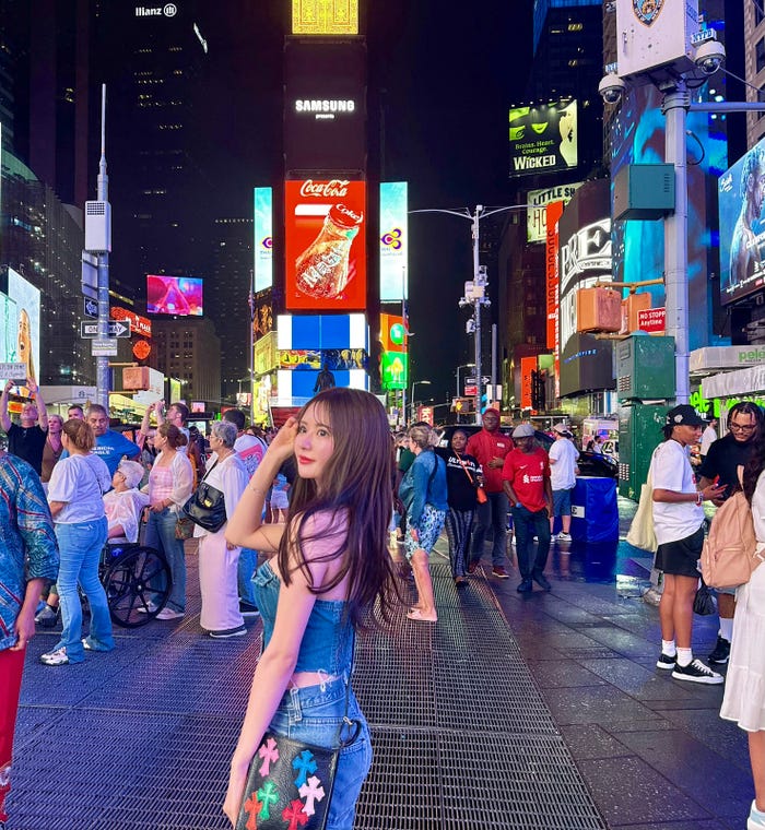 まとめて休みを取り、大好きな海外旅行でリフレッシュ(提供写真)