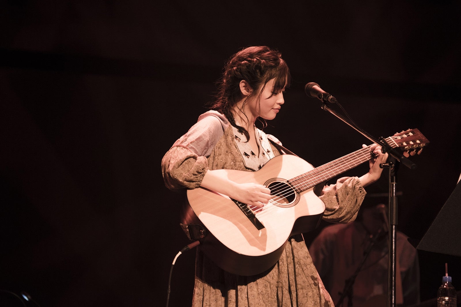 藤原さくら／撮影：田中聖太郎